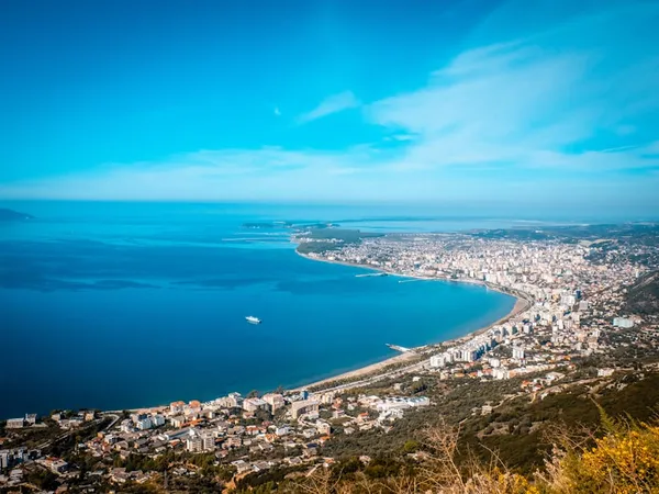 The coast at Vlora